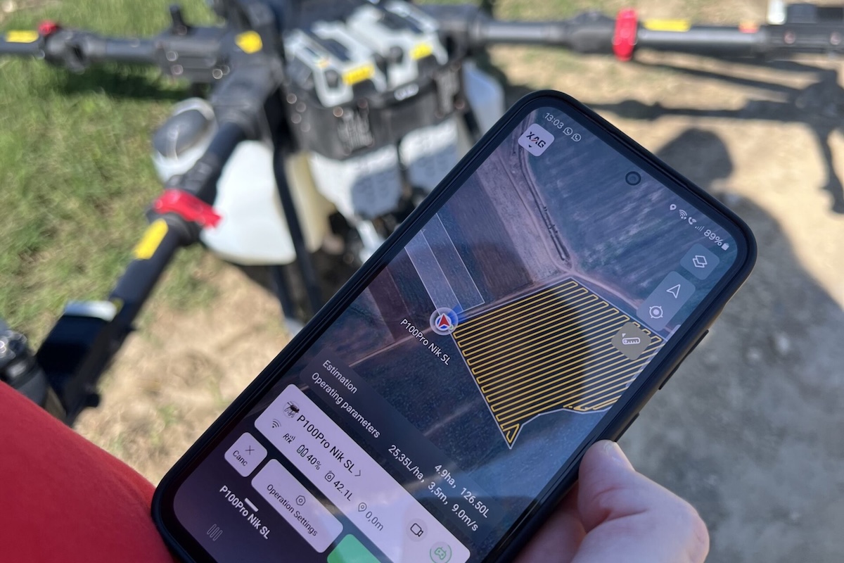 L'applicazione XAG One permette la mappatura e la gestione dei campi e il controllo remoto dei droni XAG